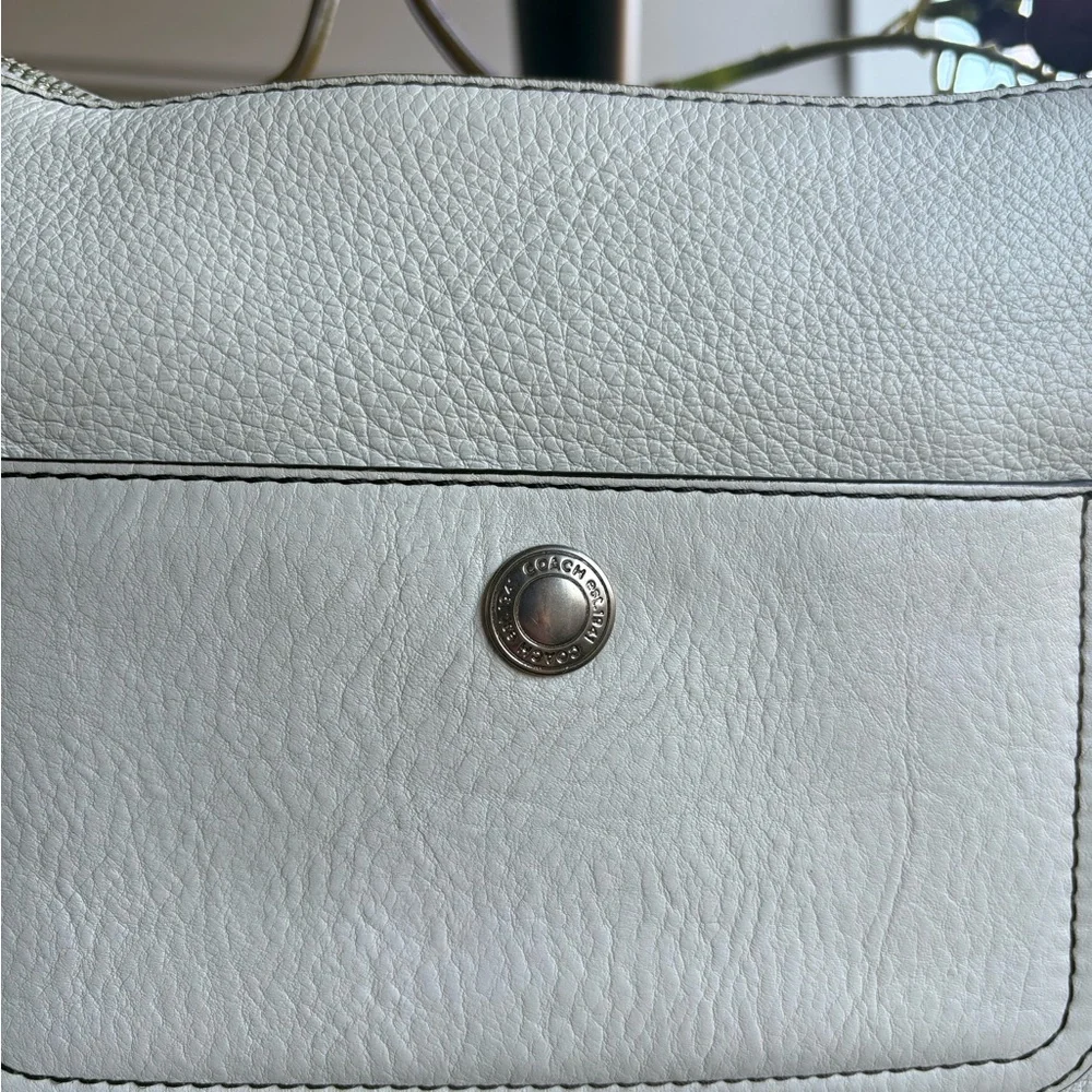 Y2K Coach Chelsea Shoulder Bag | F10890 | Green Interior | Like-New - Picture 2 of 9
